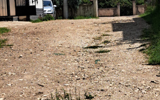 Karapürçek’te 945 M2 Arsa İçinde Satılık 2 Katlı Müstakil Ev