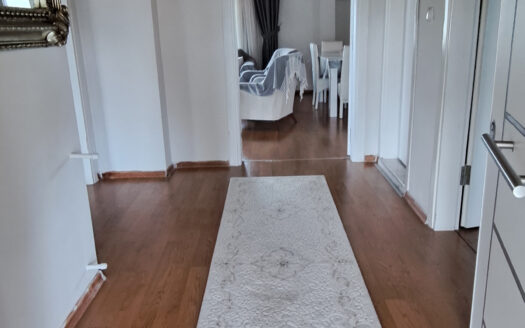 Karapürçek’te 945 M2 Arsa İçinde Satılık 2 Katlı Müstakil Ev
