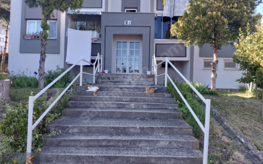 Sakarya Yenikentte Satılık 3+1 Geniş ve Avantajlı Daire