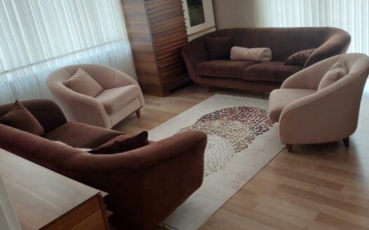 Serdivan Yazlık Mah. Begonya Sitesi 3. Kat Bakımlı Daire