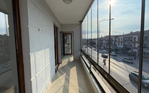 Sakarya / Serdivan Yazlık Mahallesinde Satılık Geniş 3+1 Daire