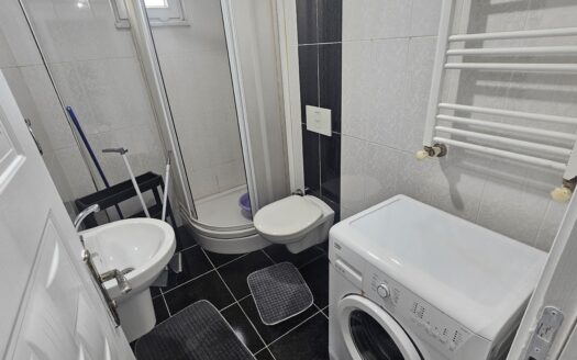 Serdivan Kemalpaşa Mahallesinde Eşyalı 2+1 Kiralık Daire